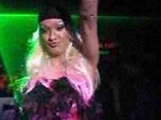 Video Trans : Jolie travestie anonyme film�e lors de nos soir�es