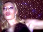 Video Trans Gratuite: La video escualita aux Bains douches